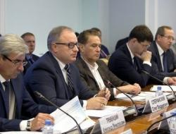 На встрече в Совфеде представители НОПРИЗ говорили о вредных для отрасли законопроектах, а Виктор Прядеин – о новом реестре
