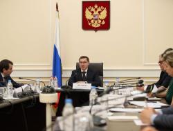 Владимир Якушев провёл совещание, посвящённое ходу реализации программ капремонта в регионах 